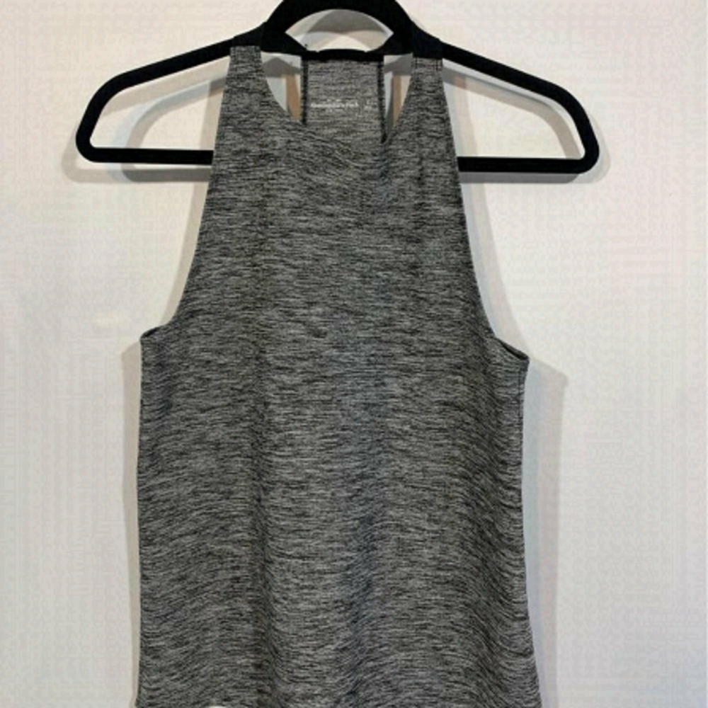 ABERCROMBIE & Fitch high neck workout tank top. Size small. Gray/black